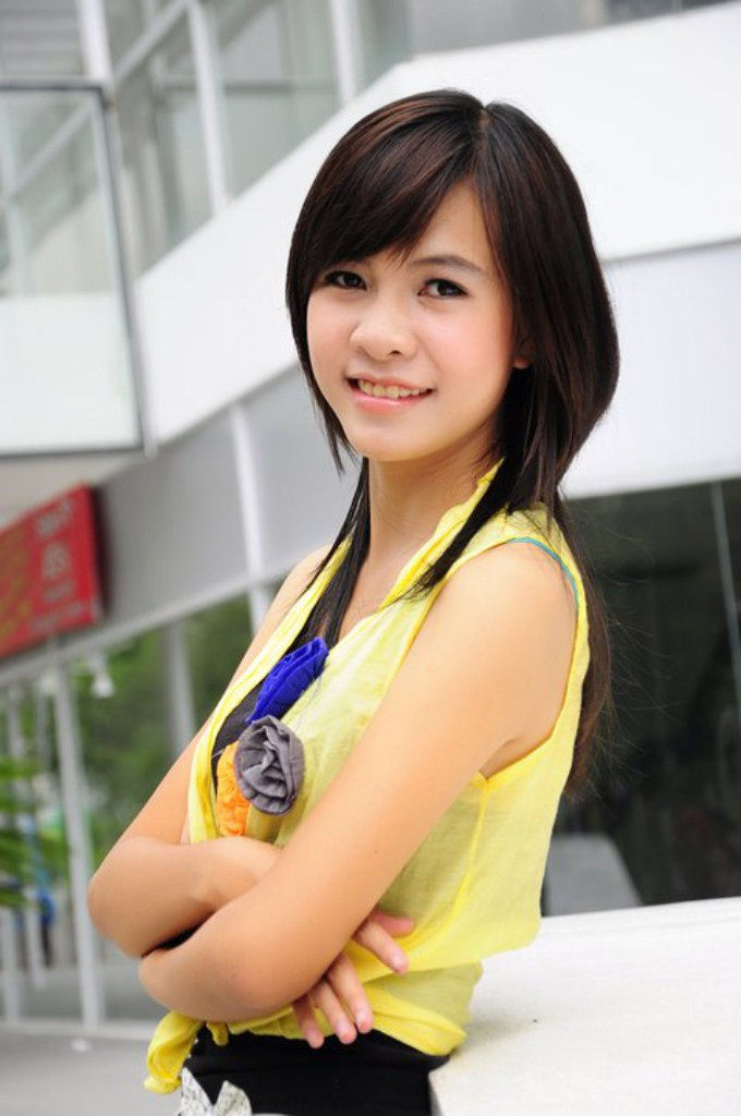 "Cảm ơn ai đó đã bỏ rơi tôi để tôi biết rằng không có gì là mãi mãi...."