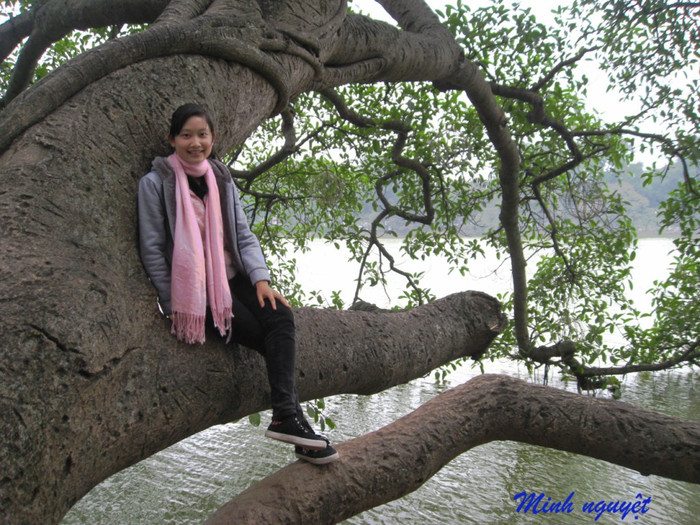 Vũ Thị Nguyệt là người rất thích đi du lịch, tham quan, hãy bình chọn cho bạn ấy nhé!