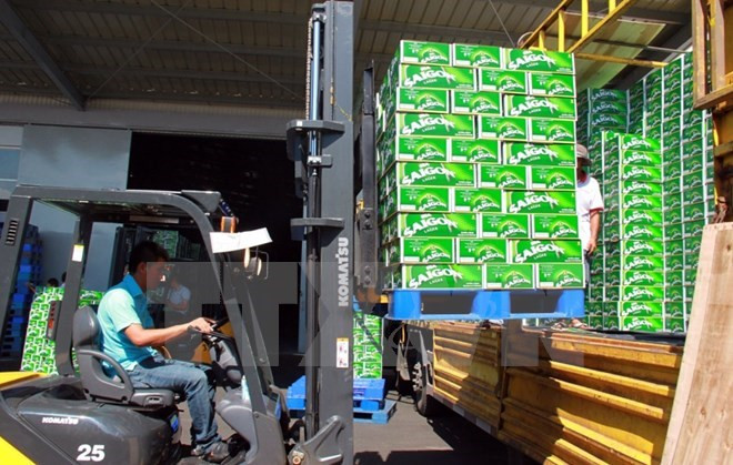 Sabeco là một trong nhiều doanh nghiệp được các nhà đầu tư quan tâm khi cổ phần hóa. ảnh: TTXVN.