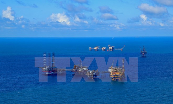 Quy định về đầu tư ra nước ngoài trong hoạt động dầu khí có hiệu lực từ 1/1/2018. ảnh: TTXVN. Quy định về đầu tư ra nước ngoài trong hoạt động dầu khí có hiệu lực từ 1/1/2018. ảnh: TTXVN.