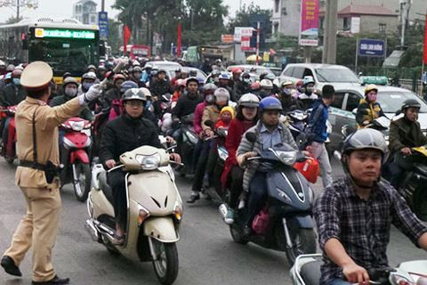 Xử lý nghiêm doanh nghiệp sản xuất mũ bảo hiểm giả ảnh 2 Xử lý nghiêm doanh nghiệp sản xuất mũ bảo hiểm giả ảnh 2