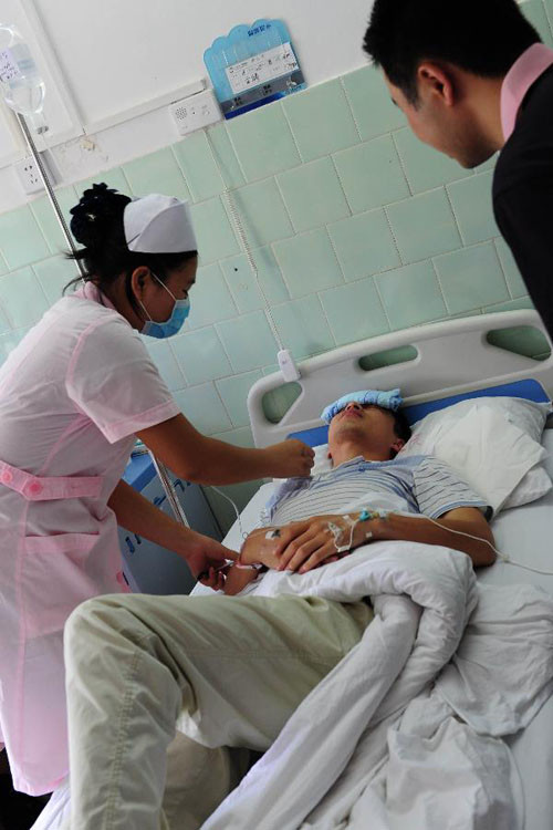 Du khách được chăm sóc y tế Du khách được chăm sóc y tế