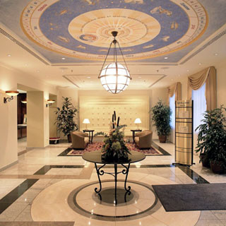 2. Lagos (Nigeria): Đây là thành phố cửa ngõ quan trọng của ngành công nghiệp dầu khí quốc gia này. Sự lui tới của những đại gia ngành dầu khí khiến giá phòng ở đây tăng cao