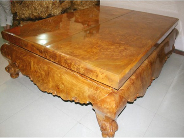 Ngọc nghiến là biểu tượng của sự giàu sang phú quý, thể hiện “đẳng cấp” của người sở hữu, đem lại nhiều may mắn, tài lộc. Thời gian gần đây, ngọc nghiến được dân sành chơi và giới “quý tộc” săn lùng ráo riết. Ngọc nghiến là biểu tượng của sự giàu sang phú quý, thể hiện “đẳng cấp” của người sở hữu, đem lại nhiều may mắn, tài lộc. Thời gian gần đây, ngọc nghiến được dân sành chơi và giới “quý tộc” săn lùng ráo riết.