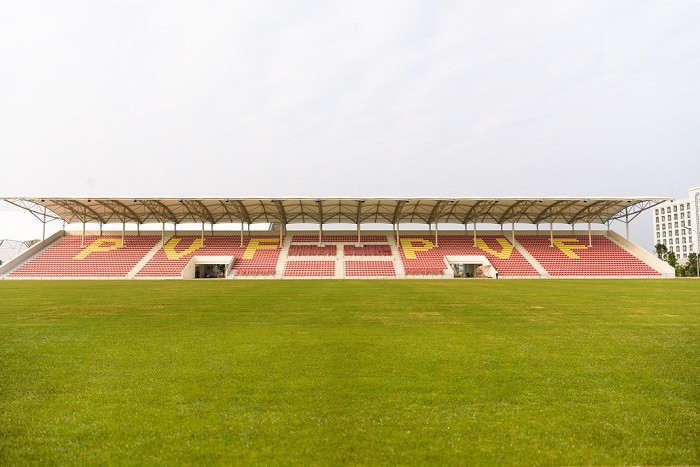 Sân thi đấu chính, quy mô 3.600 chỗ được đảm bảo những điều kiện thi đấu tốt nhất các giải đấu lớn. Sân thi đấu chính, quy mô 3.600 chỗ được đảm bảo những điều kiện thi đấu tốt nhất các giải đấu lớn.