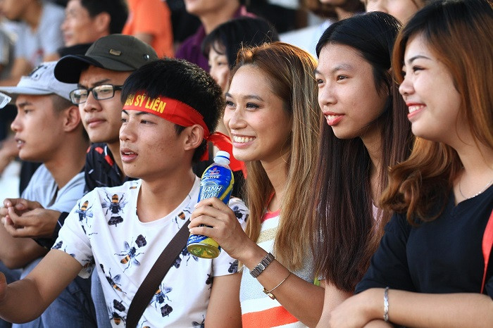 Thanh Vũ rất thích sử dụng nước uống vận động Number 1 Active chanh muối. Thanh Vũ rất thích sử dụng nước uống vận động Number 1 Active chanh muối.