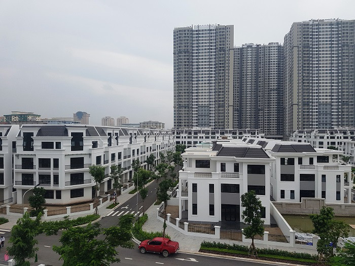Thị trường căn hộ để bán đã sôi động trở lại. Thị trường căn hộ để bán đã sôi động trở lại.