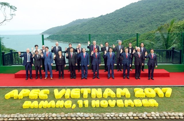 Các nhà lãnh đạo các nền kinh tế thành viên APEC 25 (Ảnh: TTXVN).
