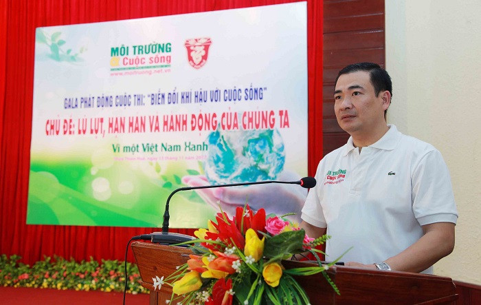 Ông Nguyễn Văn Toàn – Tổng biên tập Tạp chí Môi trường và Cuộc sống, Trưởng ban Tổ chức Cuộc thi phát biểu tại chương trình gala. Ông Nguyễn Văn Toàn – Tổng biên tập Tạp chí Môi trường và Cuộc sống, Trưởng ban Tổ chức Cuộc thi phát biểu tại chương trình gala.