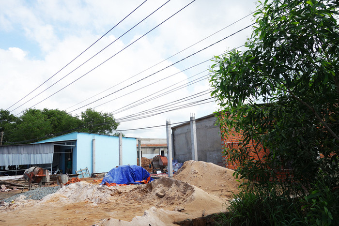 Ngổn ngang những căn nhà xây dựng không phép. Ngổn ngang những căn nhà xây dựng không phép.