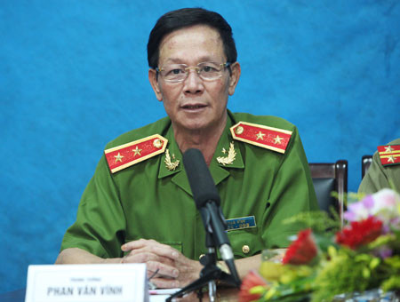 Trung tướng Phan Văn Vĩnh. Trung tướng Phan Văn Vĩnh.