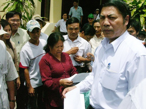 Ông Nguyễn Bá Thanh được đông đảo nhân dân Đà Nẵng tin yêu. Nguồn ảnh: internet.