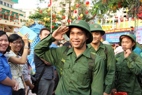 Thực hiện nghĩa vụ quân sự là một nhiệm vụ đầy vinh quang của thanh niên Việt Nam. Ảnh minh họa, nguồn internet. Thực hiện nghĩa vụ quân sự là một nhiệm vụ đầy vinh quang của thanh niên Việt Nam. Ảnh minh họa, nguồn internet.