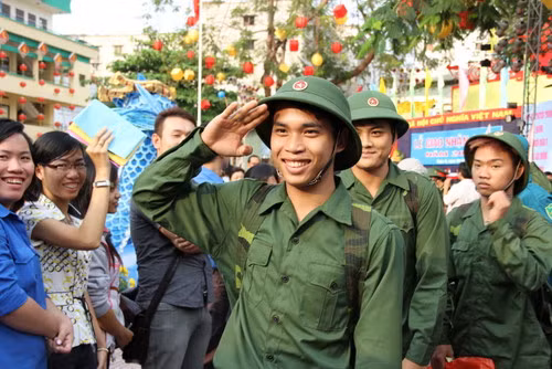 Thực hiện nghĩa vụ quân sự là một nhiệm vụ đầy vinh quang của thanh niên Việt Nam. Ảnh minh họa, nguồn internet.