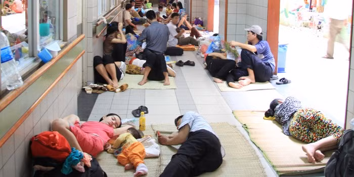 30 năm đổi mới và đấu tranh với tiêu cực trong Đảng ảnh 4