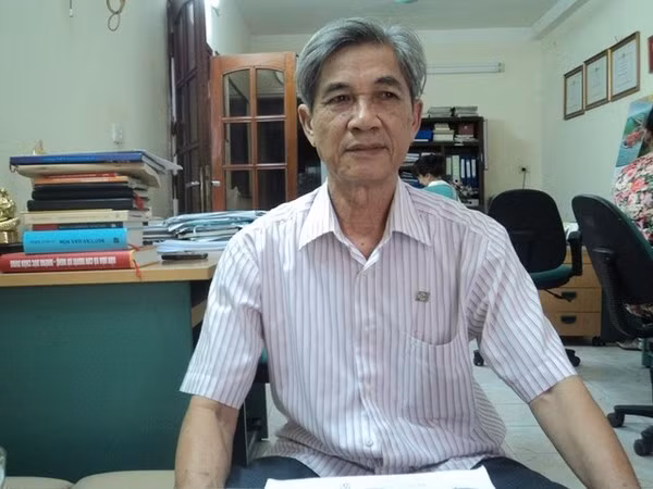 Ông Bùi Danh Liên - Chủ tịch Hiệp hội Vận tải Hà Nội chỉ rõ: Không thể coi đây là tận dụng đầu tư, nhằm tạo ra “nhóm lợi ích” cho một doanh nghiệp. ảnh: Diệu Linh.