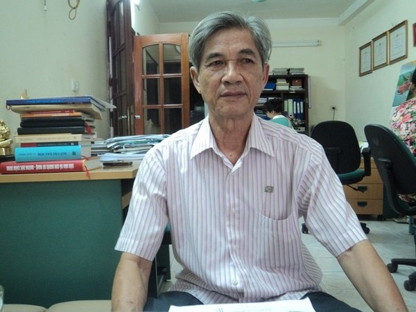 Ông Bùi Danh Liên - Chủ tịch Hiệp hội Vận tải Hà Nội chỉ rõ: Không thể coi đây là tận dụng đầu tư, nhằm tạo ra “nhóm lợi ích” cho một doanh nghiệp. ảnh: Diệu Linh. Ông Bùi Danh Liên - Chủ tịch Hiệp hội Vận tải Hà Nội chỉ rõ: Không thể coi đây là tận dụng đầu tư, nhằm tạo ra “nhóm lợi ích” cho một doanh nghiệp. ảnh: Diệu Linh.