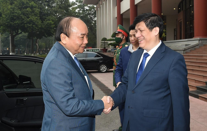 Thủ tướng đánh giá cao những nỗ lực của ngành y tế. ảnh: VGP.