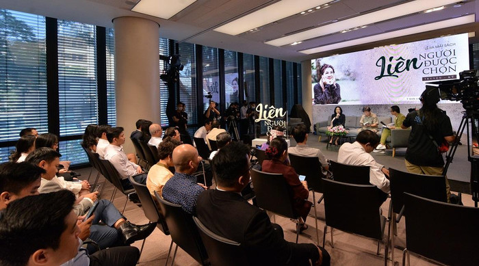 Sự kiện thu hút sự quan tâm của nhiều người yêu sách và luôn trân trọng những đóng góp của bà Đỗ Thị Kim Liên với cộng đồng.