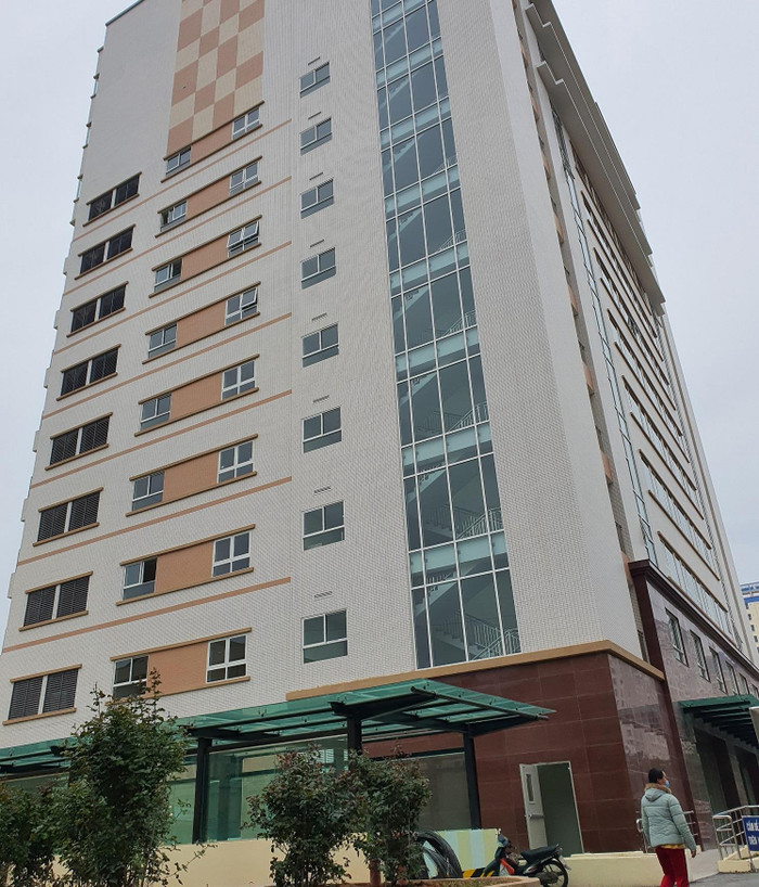 Bệnh viện E đã nhanh chóng tăng cường cơ sở vật chất hiện đại song song với nâng cao trình độ của các y bác sĩ. Bệnh viện E đã nhanh chóng tăng cường cơ sở vật chất hiện đại song song với nâng cao trình độ của các y bác sĩ.