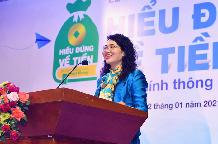 Bà Lê Thị Thúy Sen - Vụ trưởng Vụ Truyền thông, Ngân hàng Nhà nước. Bà Lê Thị Thúy Sen - Vụ trưởng Vụ Truyền thông, Ngân hàng Nhà nước.