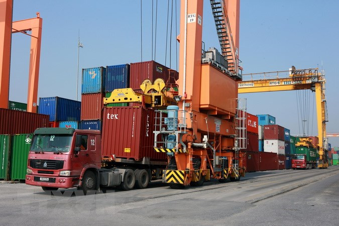 Xử phạt nghiêm khắc hành vi vi phạm trong lĩnh vực hải quan. Ảnh min họa: TTXVN. Xử phạt nghiêm khắc hành vi vi phạm trong lĩnh vực hải quan. Ảnh min họa: TTXVN.