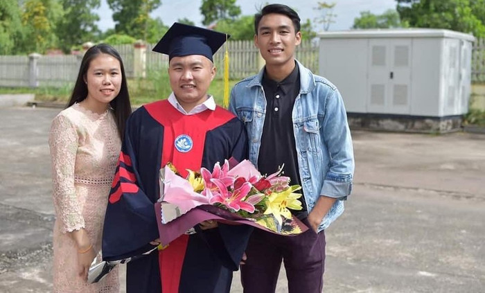 Sinh viên người Lào đã tốt nghiệp và nhận bằng cử nhân tại Trường Đại học Khoa học (Đại học Thái Nguyên). ảnh: TL. Sinh viên người Lào đã tốt nghiệp và nhận bằng cử nhân tại Trường Đại học Khoa học (Đại học Thái Nguyên). ảnh: TL.