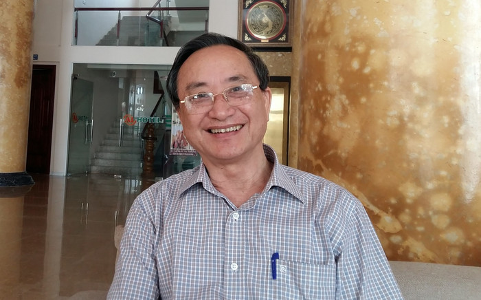 Ông Đặng Tự Ân chia sẻ, mô hình trường học mới (VNEN) giúp học sinh hoàn toàn chủ động, tự tin trong học tập. ảnh: Ngọc Quang. Ông Đặng Tự Ân chia sẻ, mô hình trường học mới (VNEN) giúp học sinh hoàn toàn chủ động, tự tin trong học tập. ảnh: Ngọc Quang.