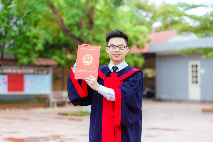 Minh Quân rất xuất sắc, giành huy chương bạc Olympic tin học Minh Quân rất xuất sắc, giành huy chương bạc Olympic tin học