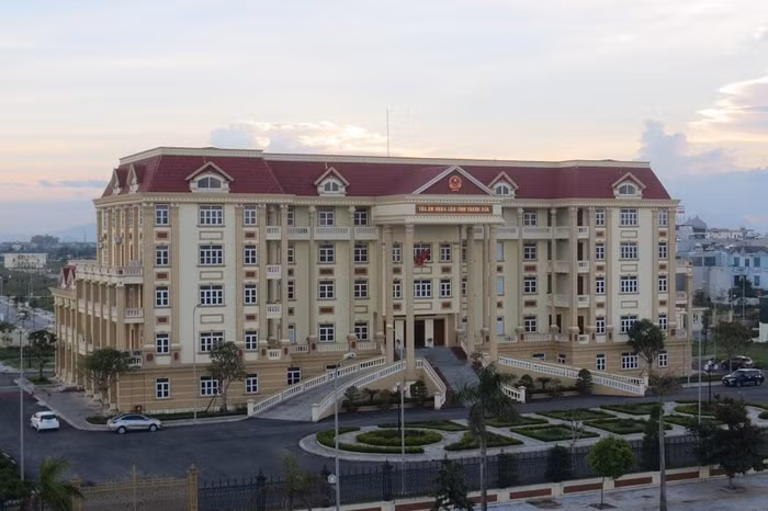 Tòa án nhân dân tỉnh Thanh Hóa nơi ông Hùng được điều động về công tác.