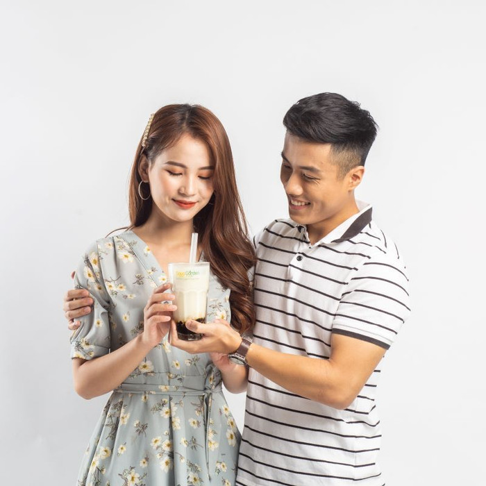 Nhiều bạn trẻ lựa chọn Soya Garden – thương hiệu cung cấp các sản phẩm từ đậu nành hữu cơ là thức uống lý tưởng hàng ngày nhằm tăng sức đề kháng cho cơ thể trong mùa dịch. Nhiều bạn trẻ lựa chọn Soya Garden – thương hiệu cung cấp các sản phẩm từ đậu nành hữu cơ là thức uống lý tưởng hàng ngày nhằm tăng sức đề kháng cho cơ thể trong mùa dịch.