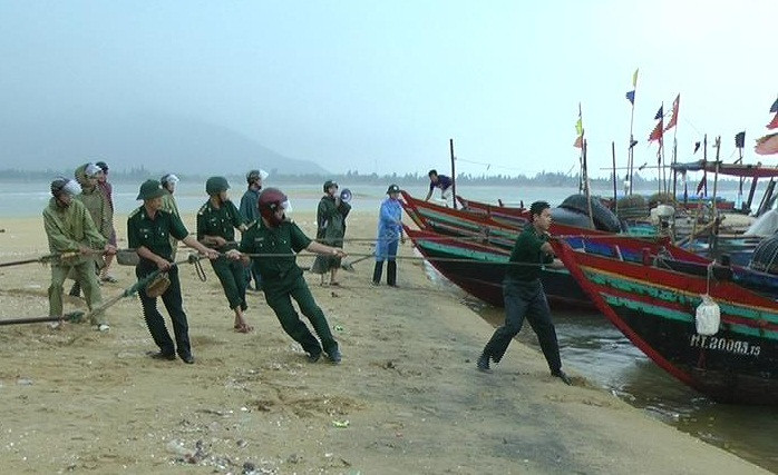 Thủ tướng Nguyễn Tấn Dũng yêu cầu các lực lượng chức năng bộ, ngành và địa phương tập trung cao độ chống bão số 3 dự đoán giật cấp 15, cấp 16. Ảnh minh họa, nguồn internet. Thủ tướng Nguyễn Tấn Dũng yêu cầu các lực lượng chức năng bộ, ngành và địa phương tập trung cao độ chống bão số 3 dự đoán giật cấp 15, cấp 16. Ảnh minh họa, nguồn internet.