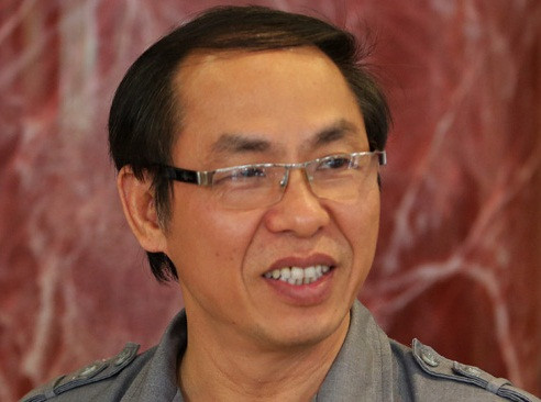 Đại biểu Hồ Trọng Ngũ cho rằng thay vì cấm kinh doanh vũ khí quân dụng, trang thiết bị, kỹ thuật, phương tiện chuyên dùng quân sự... nên chuyển quy định kinh doanh có điều kiện. Ảnh TTO.