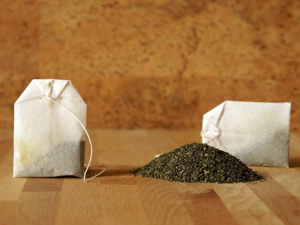 Lợi ích làm đẹp tuyệt vời từ túi trà đã qua sử dụng (Ảnh: theo Boldsky). Lợi ích làm đẹp tuyệt vời từ túi trà đã qua sử dụng (Ảnh: theo Boldsky).