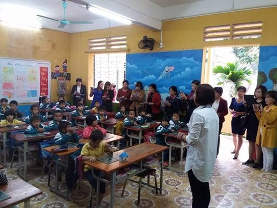 Các thầy cô giáo tham gia dự giờ (Ảnh chỉ mang tính chất minh họa: vietyen.edu.vn).