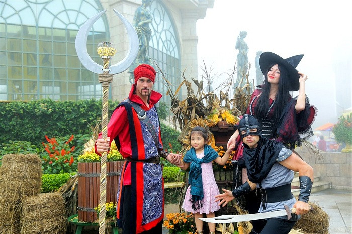 Các bé chắc chắn sẽ thích mê khi được gặp gỡ và trò chuyện với những nhân vật cổ tích. Các bé chắc chắn sẽ thích mê khi được gặp gỡ và trò chuyện với những nhân vật cổ tích.