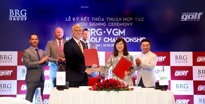 Lễ ký kết thỏa thuận hợp tác đồng tổ chức BRG-VGM Junior Golf Championship. Lễ ký kết thỏa thuận hợp tác đồng tổ chức BRG-VGM Junior Golf Championship.