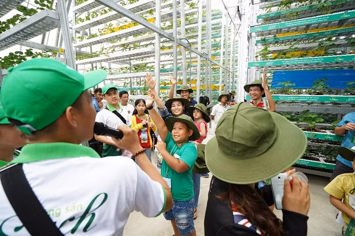 Tận mắt khám phá hành trình nông sản từ nông trường tới mâm cơm gia đình ảnh 5