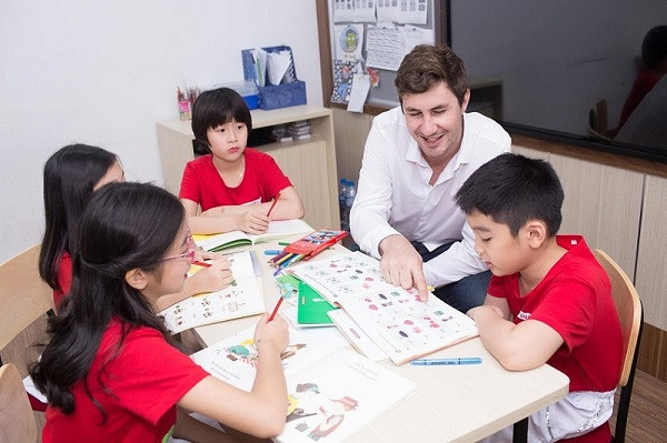 Apax English mở ra cơ hội trải nghiệm học tiếng Anh chất lượng cao cho đông đảo trẻ em Việt Nam bằng nhiều ưu đãi. Apax English mở ra cơ hội trải nghiệm học tiếng Anh chất lượng cao cho đông đảo trẻ em Việt Nam bằng nhiều ưu đãi.