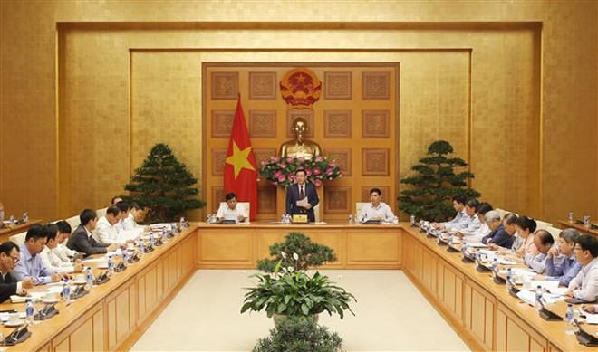 Phó Thủ tướng Vương Đình Huệ phát biểu chỉ đạo. (Ảnh: Lâm Khánh/TTXVN) Phó Thủ tướng Vương Đình Huệ phát biểu chỉ đạo. (Ảnh: Lâm Khánh/TTXVN)