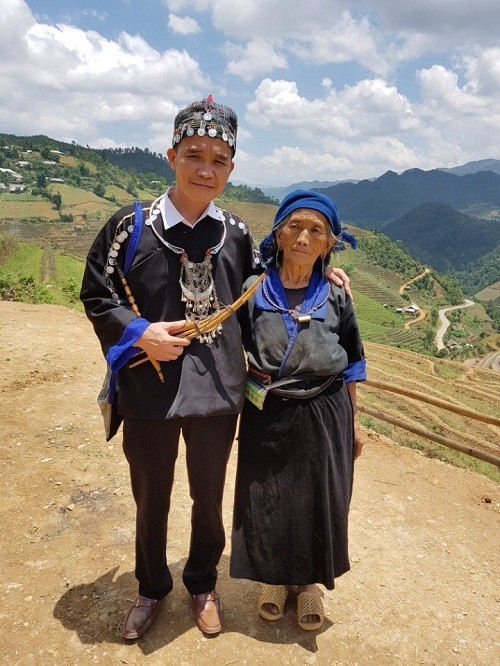 Triết lý giáo dục lấy dân làm gốc của thầy Thành không chỉ coi trọng việc học tập mà còn mong muốn nâng cao dân trí, thay đổi nhận thức của bà con dân tộc. Triết lý giáo dục lấy dân làm gốc của thầy Thành không chỉ coi trọng việc học tập mà còn mong muốn nâng cao dân trí, thay đổi nhận thức của bà con dân tộc.