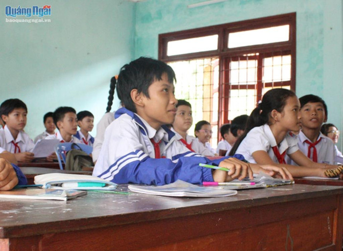 Từ năm học này, học sinh trung học cơ sở trên địa bàn Thành phố Quảng Ngãi sẽ kiểm tra 1 tiết chung đề cho cả khối lớp ở 5 môn học (Ảnh minh họa: baoquangngai.vn). Từ năm học này, học sinh trung học cơ sở trên địa bàn Thành phố Quảng Ngãi sẽ kiểm tra 1 tiết chung đề cho cả khối lớp ở 5 môn học (Ảnh minh họa: baoquangngai.vn).