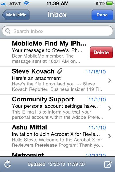 Trong ứng dụng mail, bạn có thể vuốt email sang ngang để xóa nhanh nó đi.