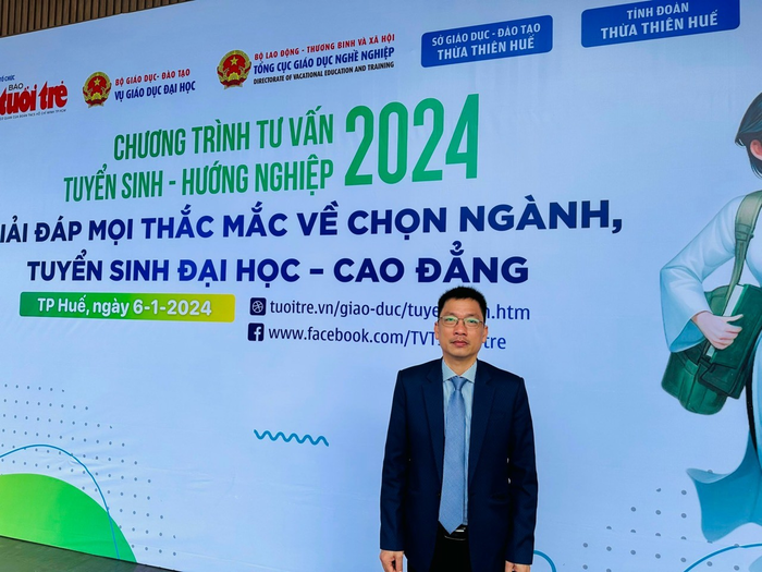 Tiến sĩ Lê Văn Tường Lân. Ảnh: Nhà trường cung cấp Tiến sĩ Lê Văn Tường Lân. Ảnh: Nhà trường cung cấp