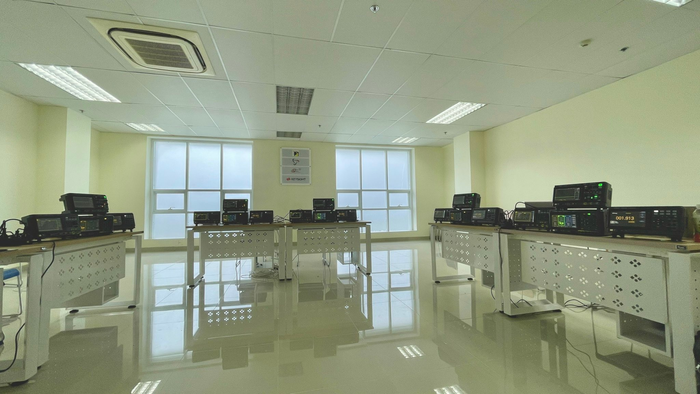 Trường Đại học Bách khoa (Đại học Đà Nẵng) trang bị phòng thí nghiệm phục vụ đào tạo chuyên ngành Kỹ sư Vi điện tử. Ảnh: Nhà trường cung cấp Trường Đại học Bách khoa (Đại học Đà Nẵng) trang bị phòng thí nghiệm phục vụ đào tạo chuyên ngành Kỹ sư Vi điện tử. Ảnh: Nhà trường cung cấp