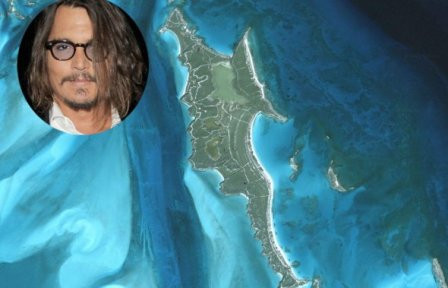 Johnny Depp chi 3,6 triệu USD mua đảo Liitle Hall's Pond Cay ở Bahamas hồi năm 2004 sau khi tham gia vai diễn trong phim "Cướp biển vùng Caribe. Johnny Depp chi 3,6 triệu USD mua đảo Liitle Hall's Pond Cay ở Bahamas hồi năm 2004 sau khi tham gia vai diễn trong phim "Cướp biển vùng Caribe.