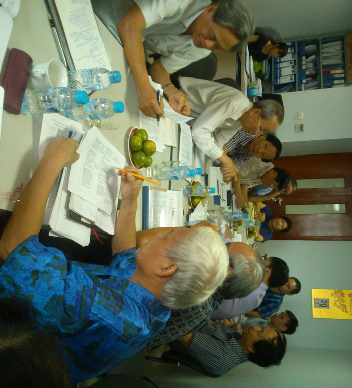 Ban Tuyên giáo Trung ương đưa ra 7 câu hỏi trong buổi làm việc ngày 20/5/2015 với Hiệp hội. Ảnh Ban Tuyên giáo Trung ương đưa ra 7 câu hỏi trong buổi làm việc ngày 20/5/2015 với Hiệp hội. Ảnh