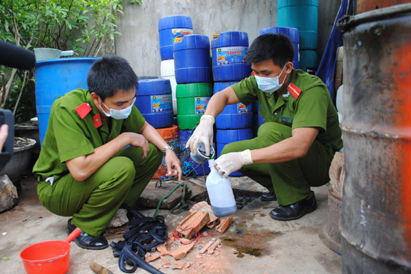 Cảnh sát Môi trường được quyền áp dụng các biện pháp nghiệp vụ ngăn chặn phá hoại môi trường. ảnh: Báo Tài nguyên và Môi trường.