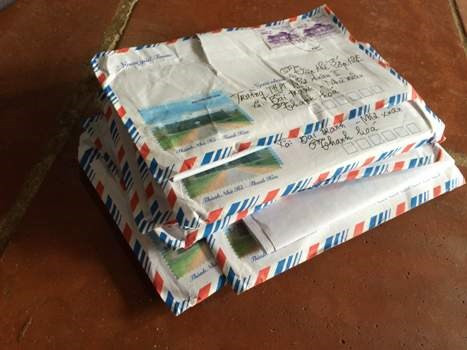 Truyền đơn được đóng thành phong bì dày, gửi vào tận trường THPT Như Xuân 2, phát cho từng lớp học, nơi thầy T. công tác (ảnh: XUÂN QUANG).