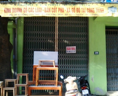 Tại cùng một địa chỉ đất số 38 Tống Duy Tân tồn tại 2 giấy chứng nhận quyền sử dụng đất (ảnh: XUÂN QUANG).